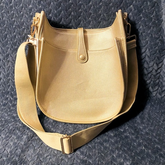 ahdorned pebble grain vegan leather crossbody bag with guitar strap incl… - Picture 8 of 14